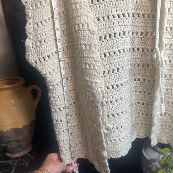 Ivory crocheted Vest, coverups - Picture 5 of 7